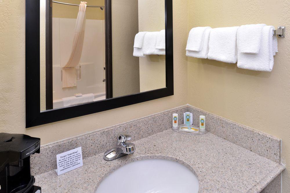 Quality Inn Murray University Area Exterior foto